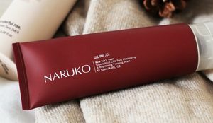 Sữa rữa mặt Naruko ý dĩ đỏ