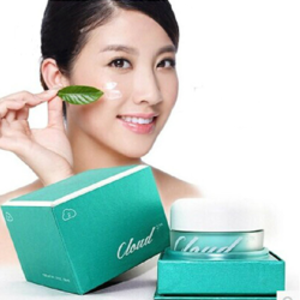 Kem dưỡng da Cloud 9 Whitening Cream 