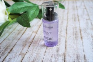 Medium xit khoang khoa nen catrice prime and fine multitalent fixing spray 9 1200x800